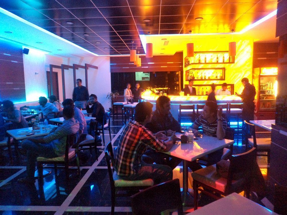 Vits Hotel Pune Eksteriør bilde