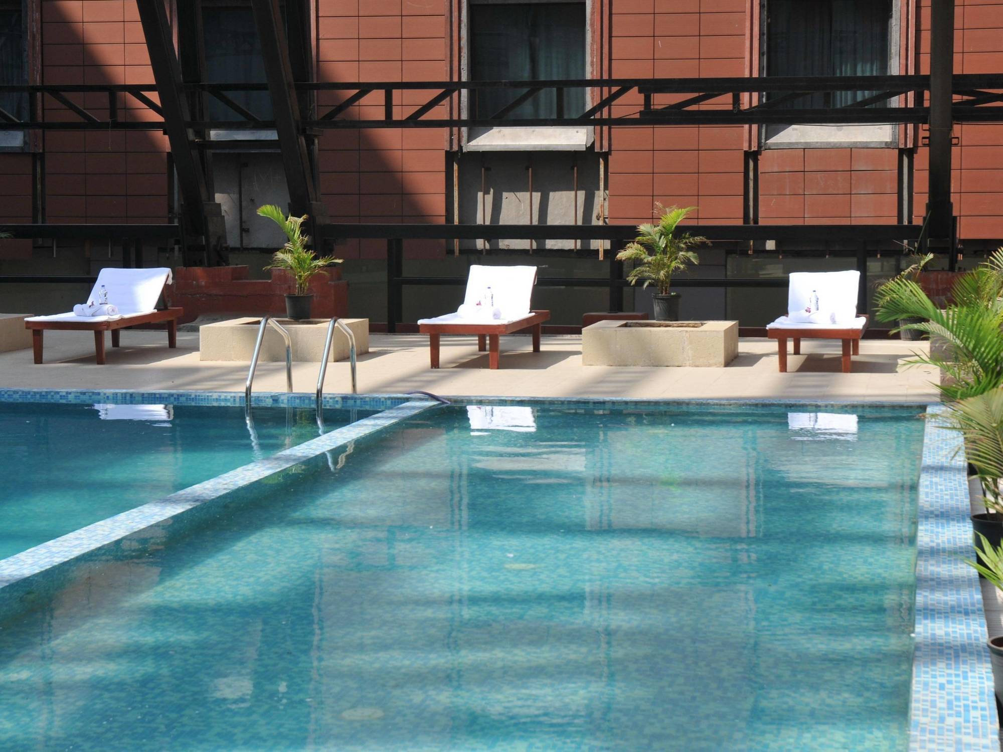 Vits Hotel Pune Eksteriør bilde
